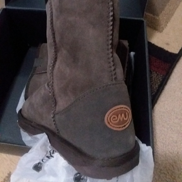 EMU boots size 8W - Picture 4 of 5